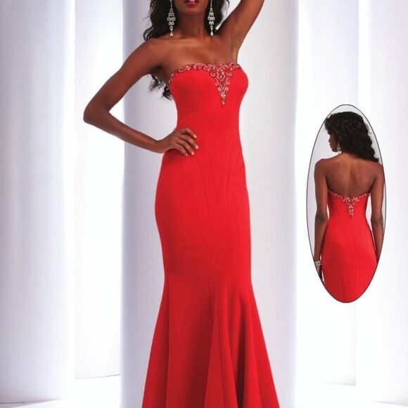 Clarisse Dresses & Skirts - CLOSING CLOSET - SEND OFFERS!Elegant Red Strapless Evening Gown